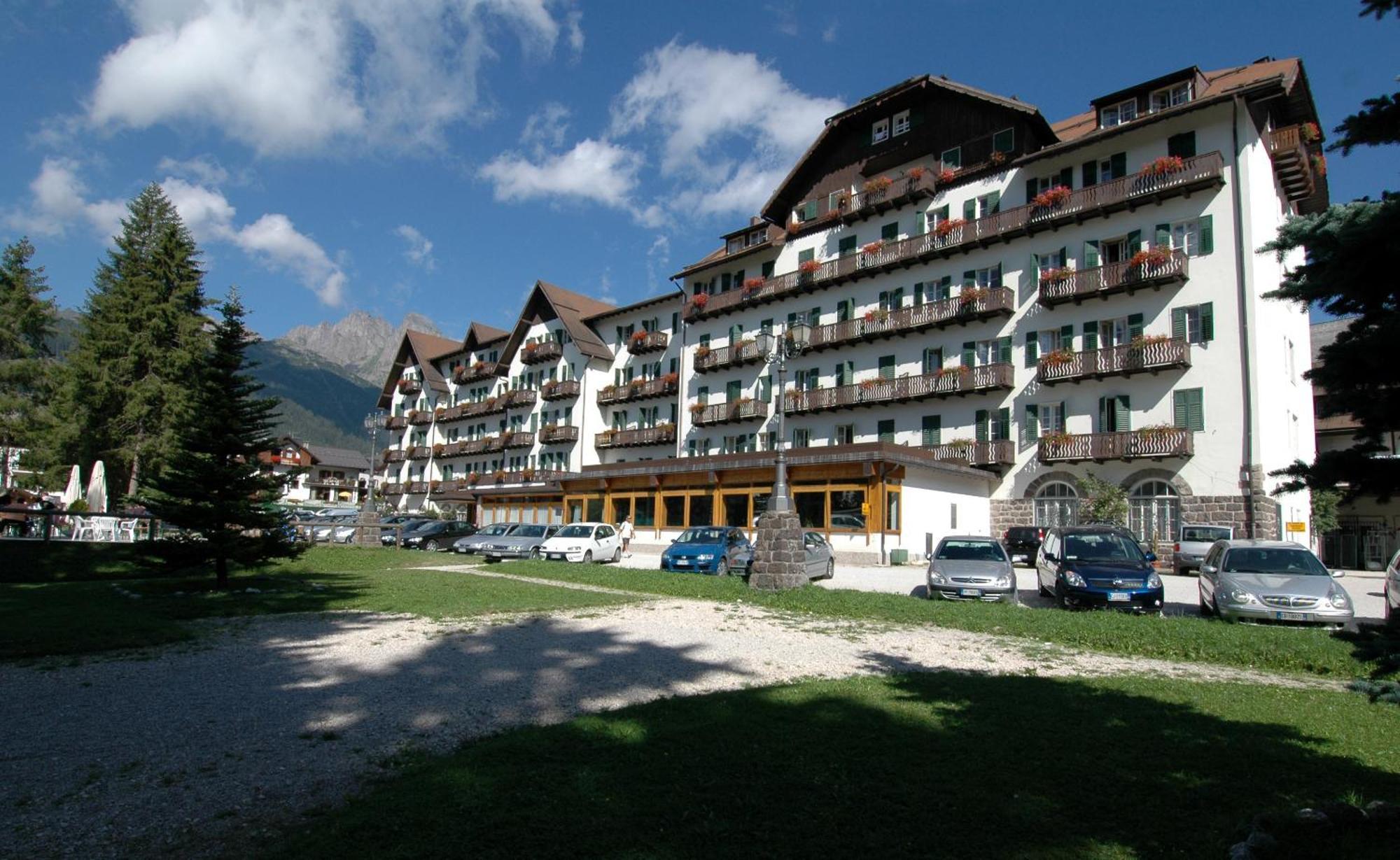 Th San Martino - Majestic Dolomiti Hotel San Martino Di Castrozza Extérieur photo
